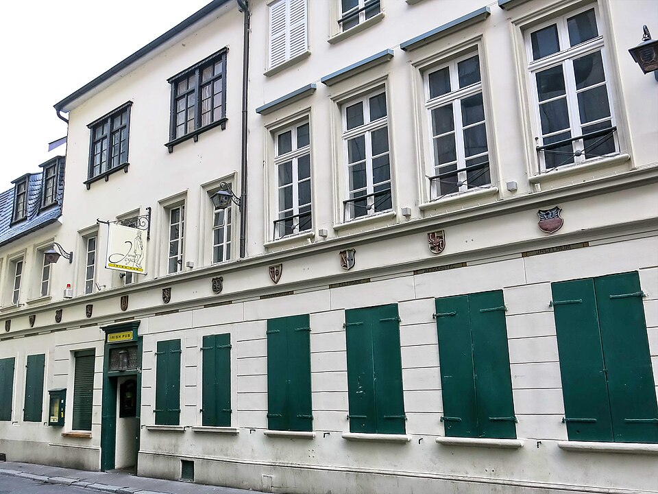 James Joyce Irish Pub